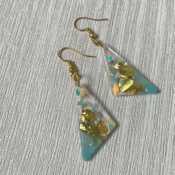 Triangle Dangle earrings - Picture 4 of 4